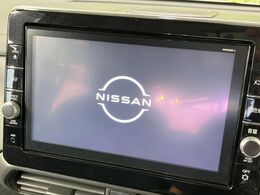 【大画面ナビ】人気の大型9インチナビを装備。存在感のある大画面はインパクト大！ナビ利用時のマップ表示は見やすく、テレビやDVDは臨場感がアップ！いつものドライブがグッと楽しくなります♪