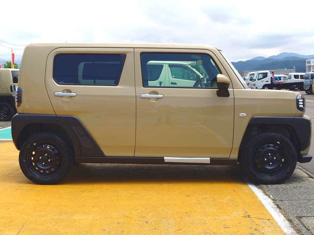 当店の届出済未使用車、中古車ご購入希望のお客様には一度ご来店いただき現車をご確認いただいております。遠方からの場合ご足労お掛けしますが一度ご来店をお願いします。