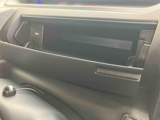 その他、ナビやドラレコの取付、保険の加入、ローン、修理、車検などお車に関することならすべて対応することができます！