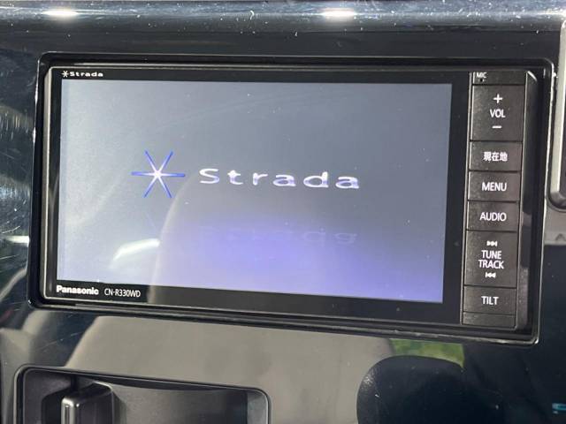 【ナビゲーション】使いやすいナビで目的地までしっかり案内してくれます。各種オーディオ再生機能も充実しており、お車の運転がさらに楽しくなります！！
