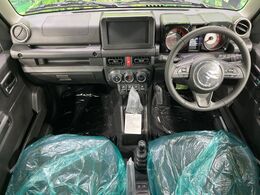 グループ総在庫数約30，000台！！全国の系列店からメーカー・車種問わずご紹介出来るので、あなたにピッタリのお車が見つかるはずです♪まずはお問い合わせ下さい☆