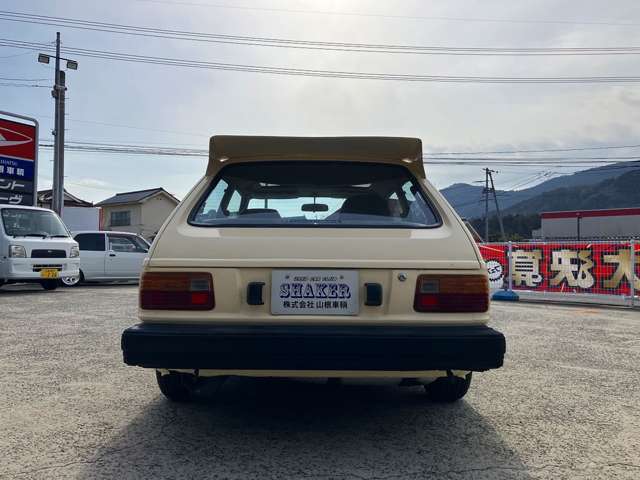 KP61型スターレット・3ドアハッチバック！スポーツグレードのSは、今ではちょっと希少な車輌だと思います！！