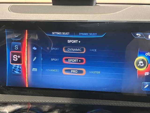 ダイナミックセレクトでコンフォートからスポーツ＋モードまで切り替え可能です