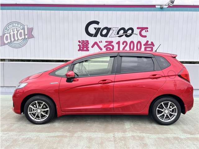 《ロングラン保証α》は通常のロングラン保証に有償にてプラス1年または2年の延長保証もお選びいただけます。愛車を永く大切にお乗りになる方におすすめのプランです。