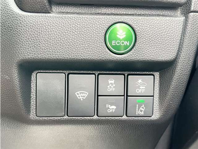 レーンキープアシストが装備されています。