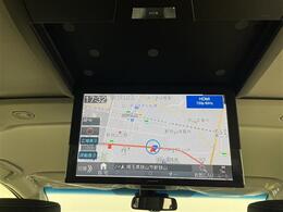 【後部座席操作部】『後部座席周辺の装備』の画像になります。写真の内容に関してご不明点、ご質問等がございましたらお気軽にガリバー店舗までお問い合わせください。