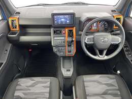 【インパネ全体】全方位で視界が広く、高い目線で運転もしやすいです！