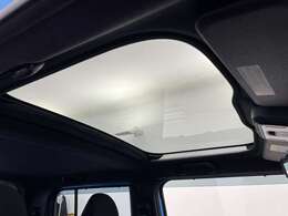 【ルーフ】大きなへこみや色褪せもなくきれいな状態です！ひょう害車は販売いたしませんのでご安心ください。