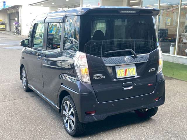 弊社では、【ドライブレコーダー】【ナビ】【スタッドレスタイヤ】【ETC2.0】【コーティング施工】【車検】【板金】などの、取り付けや施工も行っております！量販店さんよりもリーズナブル♪自信があります☆