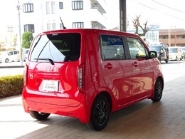 とてもキレイなカラーとなっております。ぜひ現車にてご確認くださいませ