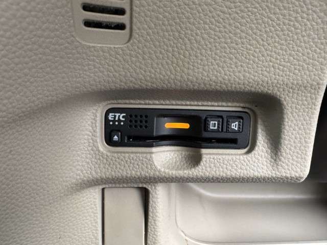 自社整備工場を完備しております！急なトラブルでも対応可能です。車検・ご納車後のアフターケアもお任せ下さい！