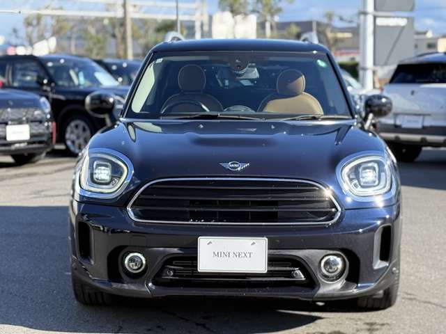 弊社ではせっかくご来店いただきましても商談などにより展示・保管店舗が複数御座いますので、現車確認・ご試乗などをご希望の際には、事前にお問い合わせの上ご確認下さいます様お願い申上げます。