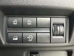 【運転席操作部】快適なドライブを楽しむための機能が装備されています！運転席から触れるので、使いやすいです！除菌プランいれていただくと、さらに清潔で安心していただけます！