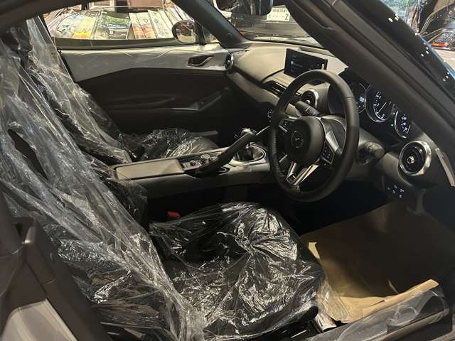 当社は「わかりやすい総額表示」を心がけております。 掲載総額には★自動車税★自賠責保険★取得税★重量税★登録手続費用★保証付整備費用★消費税★リサイクル預託金★記載オプション、すべてが含まれています。
