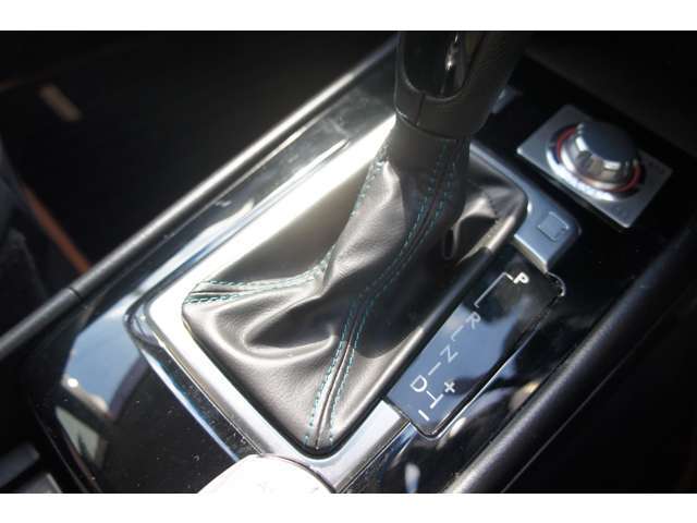 中古車は、ご購入後が勝負となってくると考えております！購入価格ももちろん、ご購入後も極力費用を抑えて頂けるように、納車前の点検整備は、全車実施してからのお渡しとなっております！