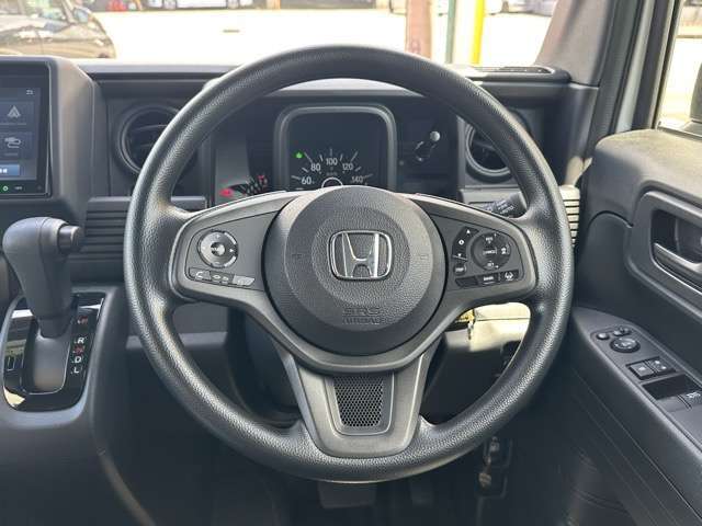 ★修復歴車一切ありません！それどころか、弊社の仕入在庫につきましては、フェンダー、ボンネット、ドアパネル等の交換歴、修理歴のある車両は基本的に仕入れを行いませんので高品質な車両のみ在庫で揃えています！