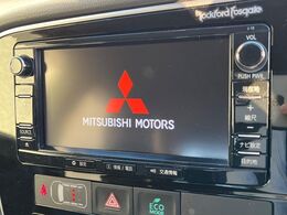 【メーカー純正ナビ】インテリアに溶け込むスタイリッシュな「専用設計」メーカーナビを装備♪視認性や操作性など基本性能にも優れ、より上質なカーライフをお楽しみいただけます。