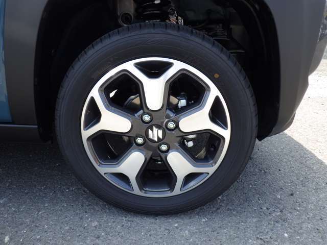 【遠方への納車も豊富な実績がありますのでお任せください。全国どこでも納車可能です。詳しくはスタッフまでお尋ねください。】