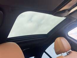 【天井】『天井』の画像になります。写真の内容に関してご不明点、ご質問等がございましたらお気軽にガリバー店舗までお問い合わせください。