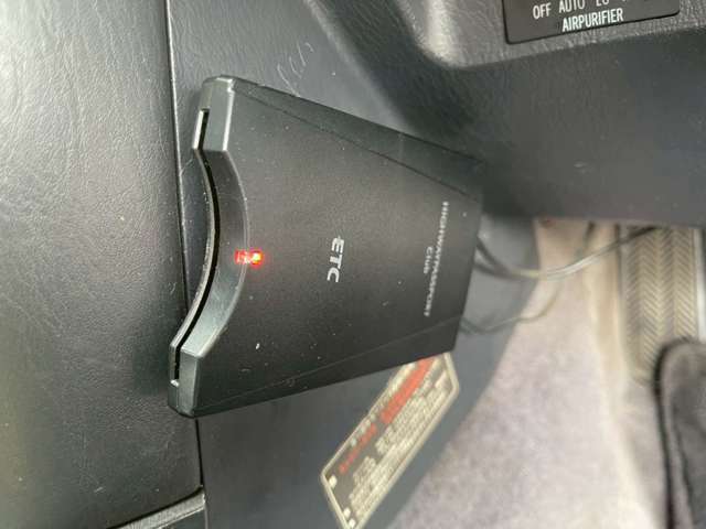 気になるお車がありましたら右の電話番号から直接お店にお問い合わせください。支払方法から車両情報、状態までなんでもご説明させて頂きます。スタッフ一同ご連絡お待ちしております。