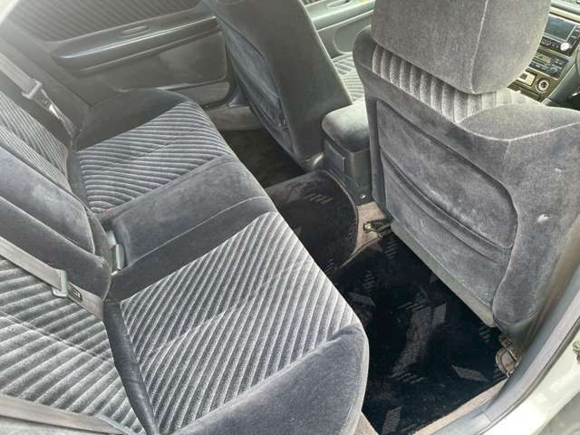 気になるお車がありましたら右の電話番号から直接お店にお問い合わせください。支払方法から車両情報、状態までなんでもご説明させて頂きます。スタッフ一同ご連絡お待ちしております。