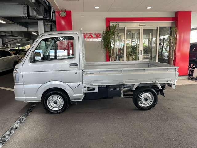 長崎車輌センターホームページが完成しました☆当社サービス内容を含む、お得な情報を掲載しておりますので、是非ともご覧下さい☆話題のCMもご覧頂けますよ♪♪