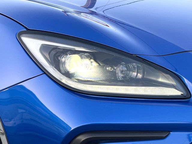 ヘッドライトやテールランプ＆アルミホイール等の各種コーティングもオススメしております。レンズ部分の黄ばみや汚れを抑え、きれいな状態をメンテナンスレスで保てます♪