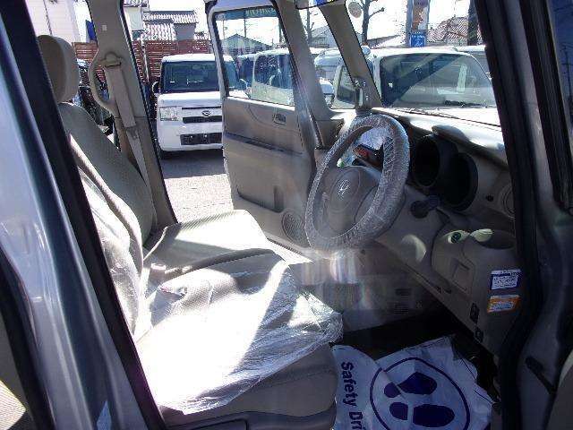 認証工場を保有しており、車検から日常点検まで安心してお任せいただける環境を整えております。納車後のアフターもお任せください♪