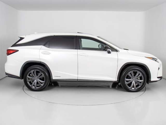 サイドビュー（ホイール交換・ダウンサス・車高調など)のカスタムも承っております