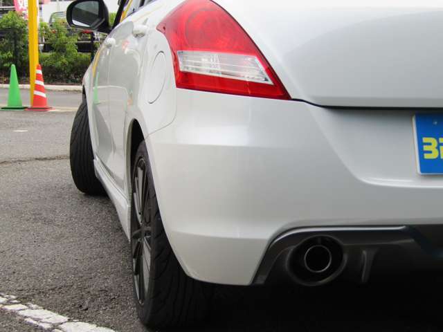 当店は国の認定指定整備工場（トヨタ、ホンダ等の下請けをしております）で、しっかり整備をしてから納車させて頂きますので、納車後の安心カーライフをお約束致します。もちろん車検や点検も格安で行います！