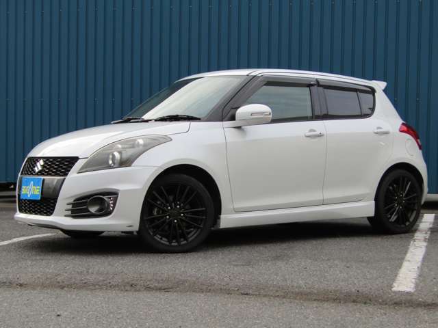 納車までの間に、代車が必要なお客様はお気軽にお申し付け下さいませ。無料でお貸出し致します。（タイミングにより車種が異なりますので、ご了承下さい）