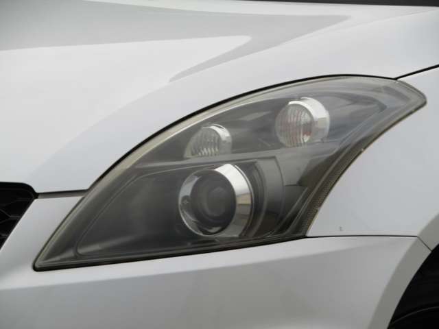 ドリンクは何杯でも飲み放題です！小さなお子様はキッズスペースで遊ぶ事も出来ますし、必要がございましたらスタッフがお子様のお相手をさせて頂きます。どうぞ気兼ね無くご家族の皆様でご来店下さい。