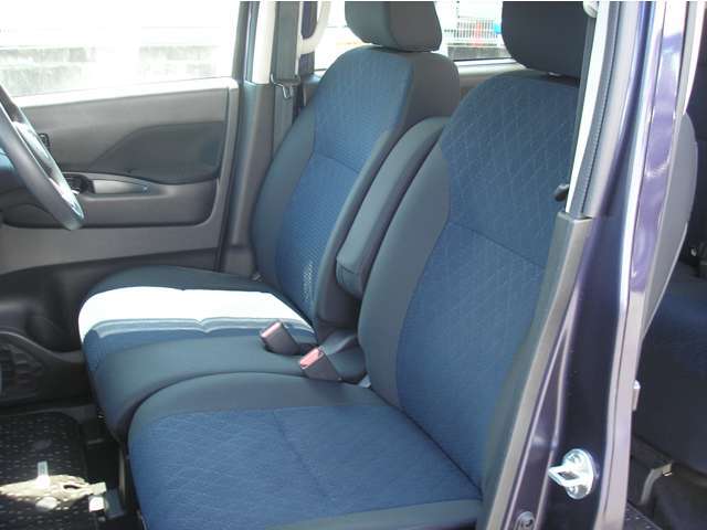 助手席に使用感は有りません