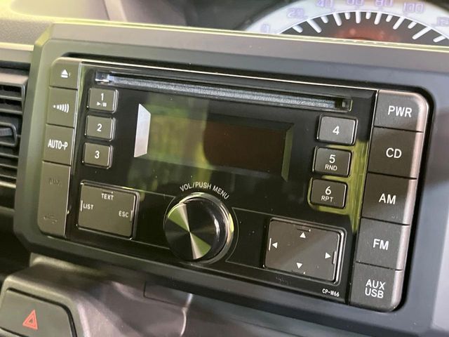 お好きな音楽を車内でお楽しみいただけます♪スピーカー交換・ウーハー追加などの音質向上や、最新ナビ・後席モニター等の取り付けも是非ご相談ください！