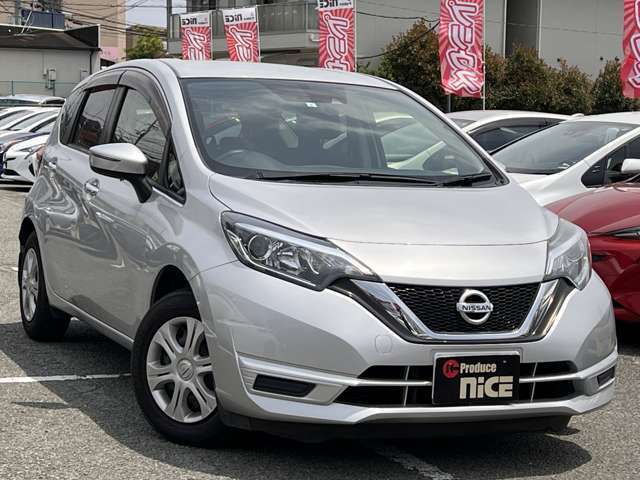 ★プリウス・コンパクトカー専門店★在庫台数国内最大級！！「住所：大阪府高槻市上土室5-10-3」「TEL：072-696-2711」プリウスのことなら当店にお任せください♪