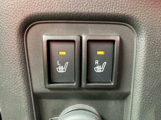 寒いときに便利なシートヒーターは、左右座席に付いています。