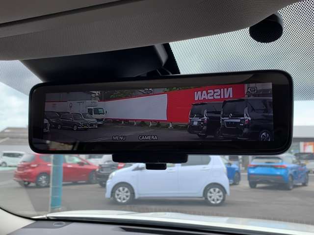 納車後1ヶ月、または1,000kmの無料点検を実施。