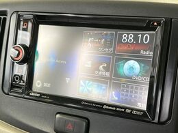 【ナビゲーション】目的地までしっかり案内してくれる使いやすいナビ。Bluetooth接続すればお持ちのスマホやMP3プレイヤーの音楽を再生可能！毎日の運転がさらに楽しくなります！！