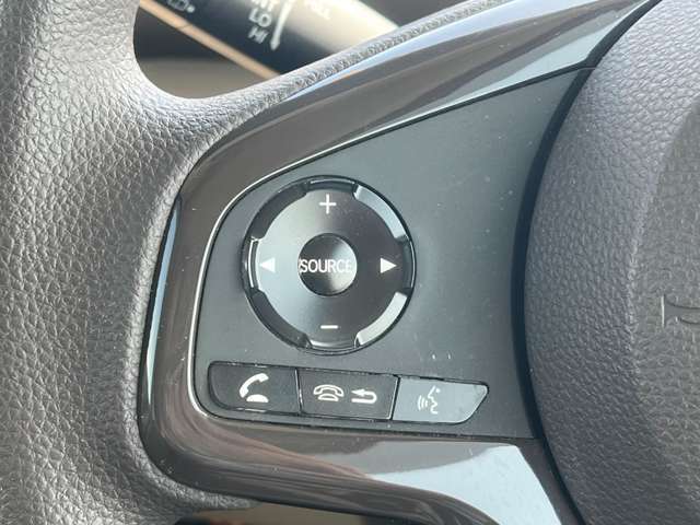 【運転席操作部】快適なドライブを楽しむための機能が装備されています！運転席から触れるので、使いやすいです！除菌プランいれていただくと、さらに清潔で安心していただけます！