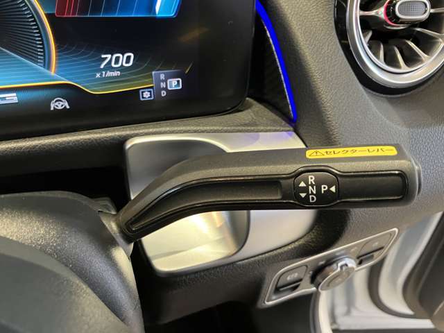 メルセデス・ベンツの定める厳しい基準をクリアしたお車のみをご案内させて頂きます。「認定中古車」は納車前整備がポイントです。販売するに相応しい車両の選定と、納車前整備に力を注いでおります。