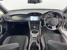 【インパネ全体】『インパネ全体』の画像になります。写真の内容に関してご不明点、ご質問等がございましたらお気軽にガリバー店舗までお問い合わせください。