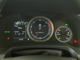 【スピードメーター】メーターがシンプルで見やすく運転しやすいですね！