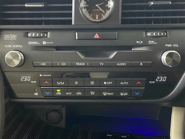 【運転席操作部】快適なドライブを楽しむための機能が装備されています！運転席から触れるので、使いやすいです！除菌プランいれていただくと、さらに清潔で安心していただけます！