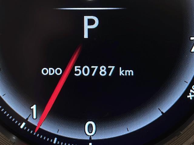 【スピードメーター】メーターがシンプルで見やすく運転しやすいですね！