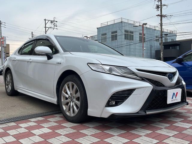 大好評のボディコーティング「弾スプラッシュコート」もご納車までに施工可能。通常のガラスコートと異なる、耐久年数6年の無機質ガラスコーティングが、ボディをキレイな状態に保ってくれます。