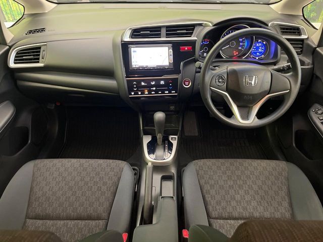 グループ総在庫数約30，000台！！全国の系列店からメーカー・車種問わずご紹介出来るので、あなたにピッタリのお車が見つかるはずです♪まずはお問い合わせ下さい☆