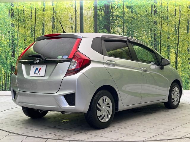 ☆全国のネクステージからお取り寄せが可能※！遠方の店舗に展示してあるクルマが気になる場合も、最寄りの店舗でご覧いただくことが可能です！是非私たちに要望をお聞かせください！※別途費用