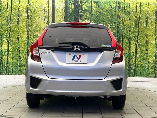 安心の最長10年・走行無制限保証（有償）をご用意。保証内容も充実はもちろん、無料点検＆オイル交換や、年中無休の全国・24時間ロードサービスも付帯されておりますのでご安心下さい。