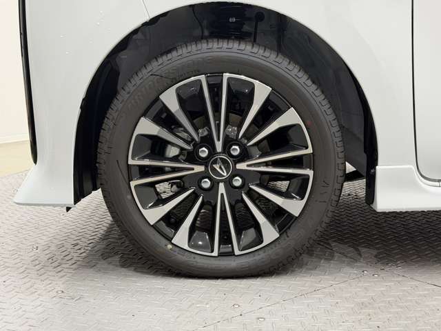 ■在庫車も高品質■☆高年式中古取り扱い☆もちろん修復歴のある車は一台もございません☆ご安心ください☆