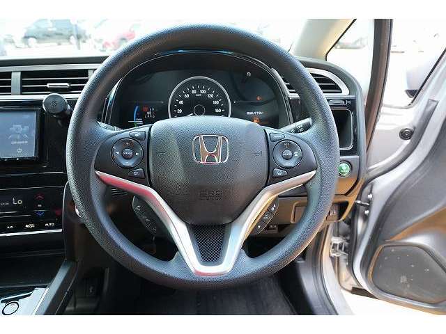 ★当社は、JU（日本中古自動車販売協会連合会）正組合員の法人企業ですので安心してご購入下さい★
